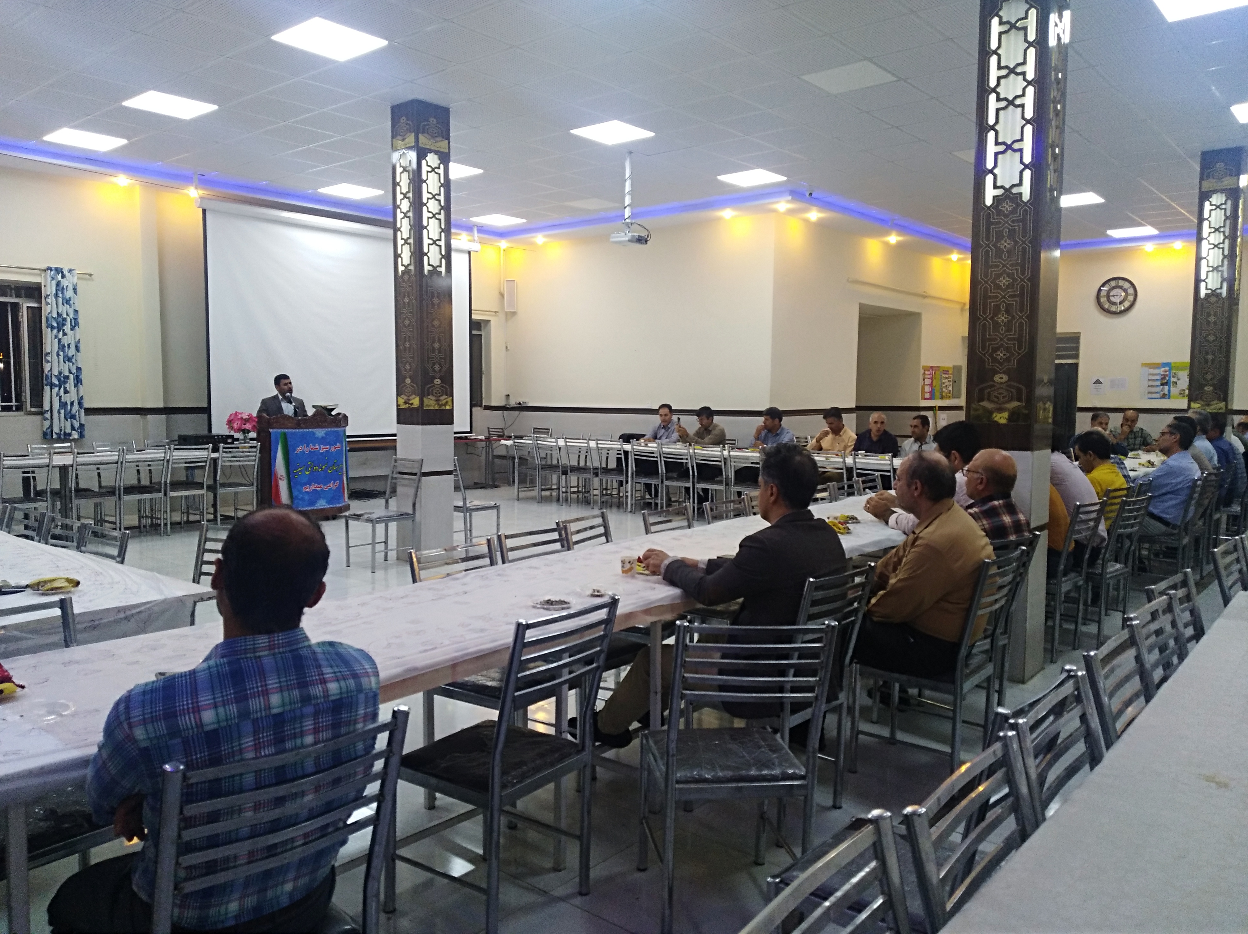 جلسه شورای دبیران درخرداد1402