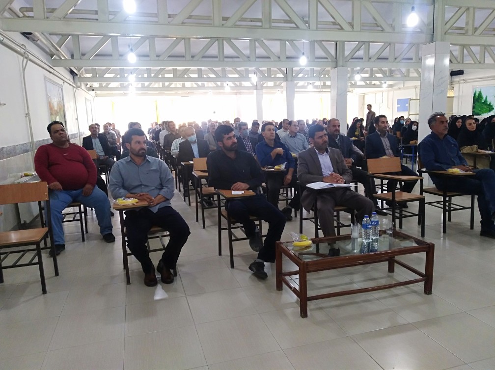 مجمع عمومی انجمن اولیا ومربیان دبیرستان نمونه سیفیه ملایر